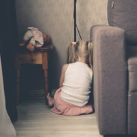 Seksuāla vardarbība pret bērnu tur un šeit. Kā saprast un palīdzēt?