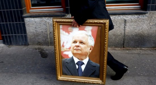 В Польшe распустили комиссию по расследованию крушения самолета Качиньского под Смоленском