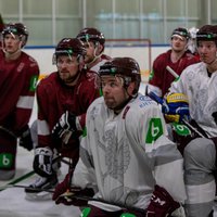 Foto: Latvijas hokeja izlase sāk gatavošanos pasaules čempionātam