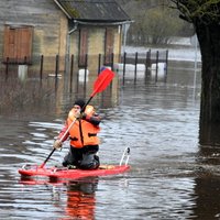 Daugavas posmā pie Jēkabpils izsludina sarkano plūdu brīdinājumu