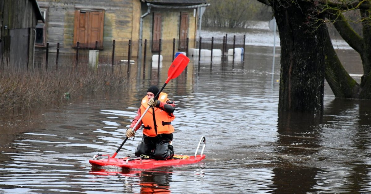 Daugavas posmā pie Jēkabpils izsludina sarkano plūdu brīdinājumu