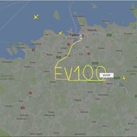 Helikopters debesīs sveic Igauniju simtgadē