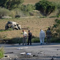 Maltā automašīnas sprādzienā nogalināta viena no 'Panamas papīru' žurnālistēm