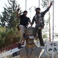 Sīrijas nemiernieki sagrābuši lielu armijas bāzi valsts dienvidos