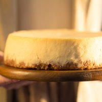Ceptā rikotas siera kūka – pamatrecepte, kas noderēs