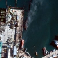 Uzbrukumā okupantu kuģim 'Novočerkassk' nodarīti bojājumi arī ostas infrastruktūrai, norāda analītiķi