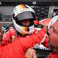 Феттель выиграл Гран-при Бельгии после серьезной аварии на первом круге