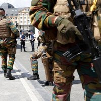 Mediji: divi Briseles pretterorisma reidos aizturētie saistīti ar martā notikušo uzbrukumu rīkotājiem