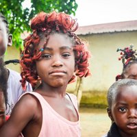 Kā dzīvo bērni un ģimenes Āfrikā