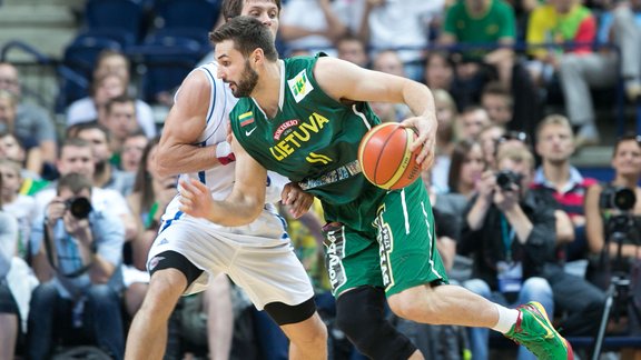 Lietuvas basketbolisti sagrauj Īslandi - 1