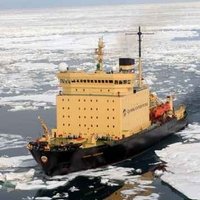 Antarktikas ledājos iestrēdzis Krievijas ledlauzis