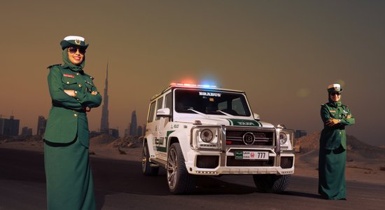 Dubaijas policijai – 700 zirgspēku 'Brabus' G-klase