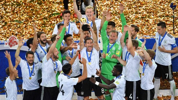 Vācijas futbolisti iztur Čīles spiedienu un pirmo reizi triumfē Konfederāciju kausā Vācijas futbolisti iztur Čīles spiedienu un pirmo reizi triumfē Konfederāciju kausā
