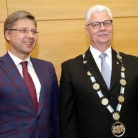 Sarunas par vairākuma nodrošināšanu Rīgas domes darbā pagaidām bez būtiska progresa