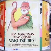 Вакцинацию от Covid-19 в Латвии прошли 46 человек в возрасте старше 100 лет