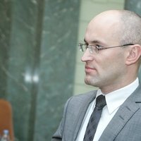 Министр экономики активно призывает к реэмиграции в Латвию
