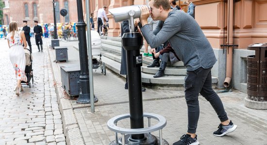 ФОТО. В Старой Риге открыли туристический телескоп виртуальной реальности