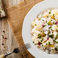 Rasola 'fiksā' alternatīva – kartupeļu salāti: 14 gardas receptes svētku mielastam