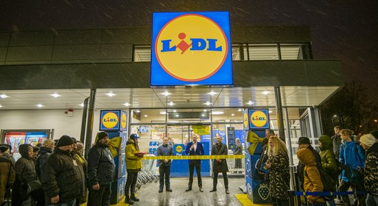 'Lidl' ienākšana Latvijā ir veicinājusi konkurenci tirdzniecībā, vērtē ekonomists