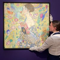 Klimta glezna izsolē Eiropā pārdota par 99 miljoniem eiro (precizēts)