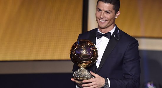 Ronaldu otro gadu pēc kārtas nosaukts par labāko futbolistu pasaulē