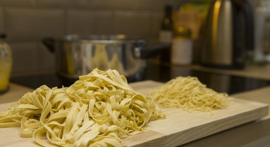 Mājās gatavota pasta – laba ideja vai lieka laika šķērdēšana?