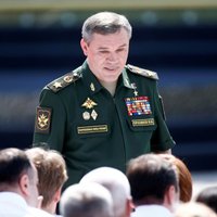 Krievijas galveno ģenerāli visvairāk biedē tautiešu nelojalitāte