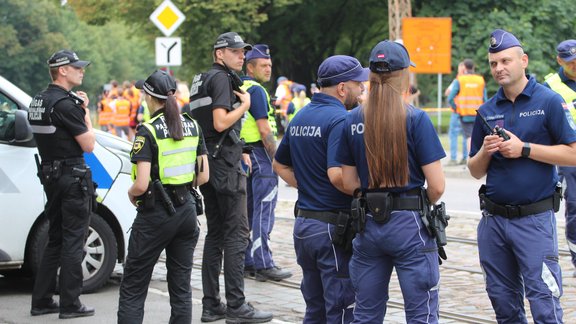 Pieminekļa demontāža Uzvaras parkā - 28