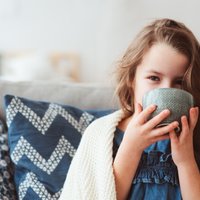 Tējas bērna uzturā: vai un kādas dzert?