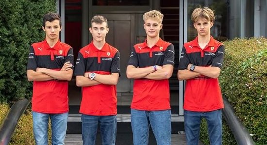 Talantīgais autosportists Štolcermanis piedalīsies vēl vienā 'Ferrari' jauno braucēju nometnē