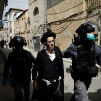 Covid-19: Izraēlas ultraortodoksāļi nepakļaujas karantīnas režīmam