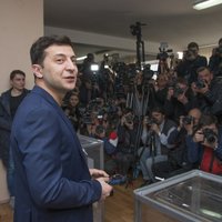 Зеленского обвинили в краже слов из речи Порошенко