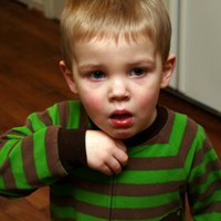 Latvijā 20 reizes audzis ar garo klepu saslimušo bērnu skaits; viens no iemesliem – nevakcinēšanās