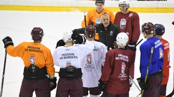 Latvijas hokeja izlases treniņš pirms EIHC turnīra Francijā - 15