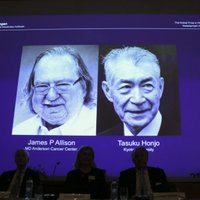 Nobela prēmija medicīnā piešķirta ASV un Japānas zinātniekiem par pētījumiem vēža ārstēšanā