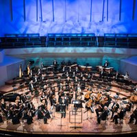 Foto: LNSO un Mālera Sestā simfonija 'Lielajā dzintarā'