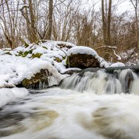 ФОТО. Зимний водопад Валгалес в Талсинском крае