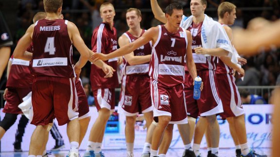 EČ basketbolā: Latvija - Francija - 44