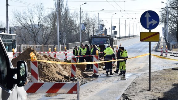 Ūdensvada avārijas likvidācija Augusta Deglava ielā - 2