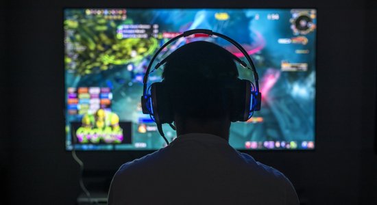 15% геймеров в Латвии скрывают от родителей время, проведенное за играми