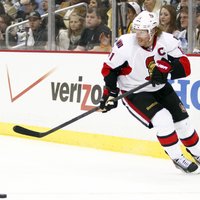 40 gadus vecais 'Senators' kapteinis negrib atvadīties no NHL