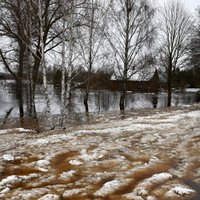 Ūdens līmenis Daugavā pie Jēkabpils pārsniedzis astoņus metrus