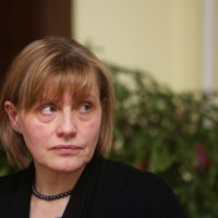 'Nav informācijas, ka nodarīts ļaunums' – Aizsilniece komentē homeopātes 'slavas dziesmu' preparātam