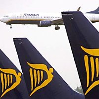 'Cenu karu' dēļ nedaudz kritusies 'Ryanair' peļņa