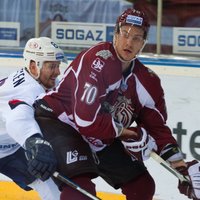 Indrašis un Miķelis Rēdlihs oficiāli paliek Rīgas 'Dinamo'