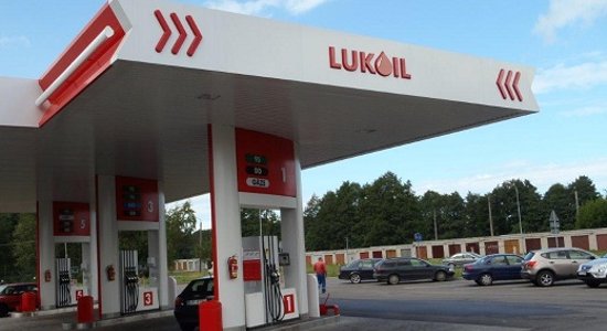 Россияне продают австрийцам автозаправки Lukoil в Латвии и Литве