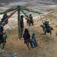 No Afganistānas evakuēti simtiem bērnu bez pavadoņiem, norāda ANO