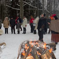 Padomi, kā vairot svētku sajūtu, gatavojoties ziemas saulgriežiem pēc senču tradīcijām