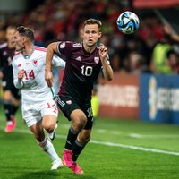 Latvijas futbolisti aizraujošā cīņā piedzīvo piekto zaudējumu 'Euro 2024' ciklā