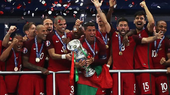 EURO 2016 fināls: Portugāle - Francija - 22